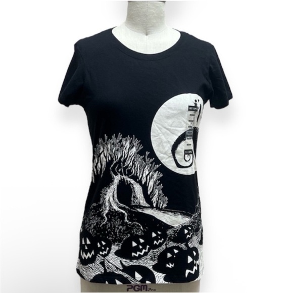 NWT Nightmare Before Christmas Short Sleeve Top - Picture 1 of 7